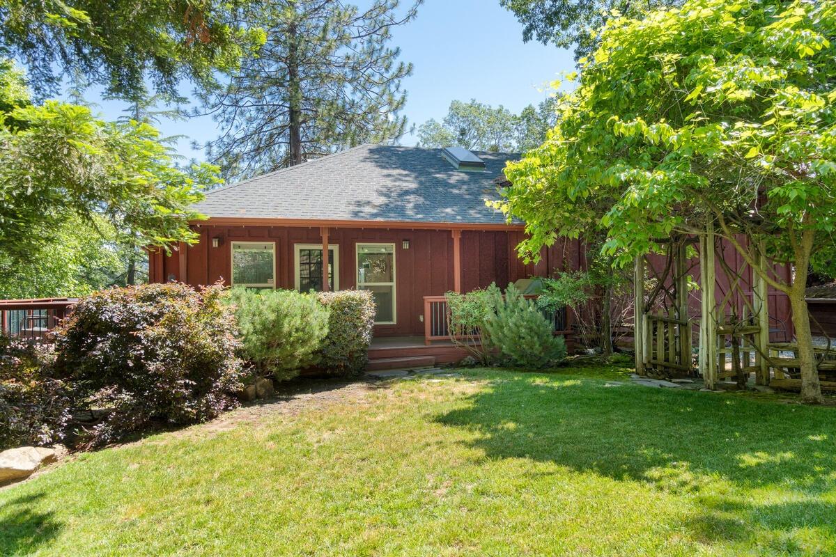 8054 Fairplay Road
