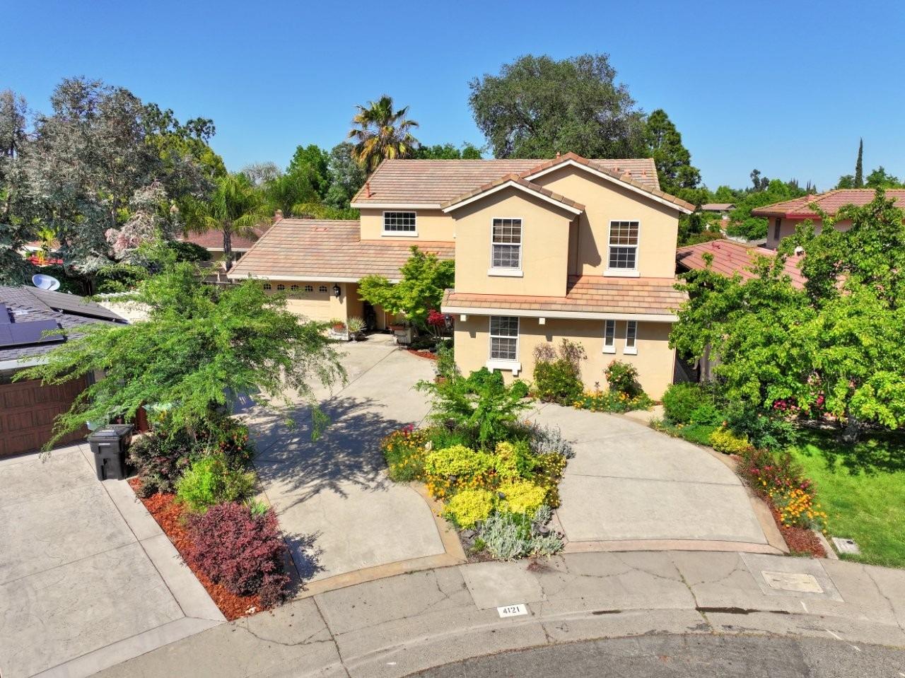 4121 De Paul Court
