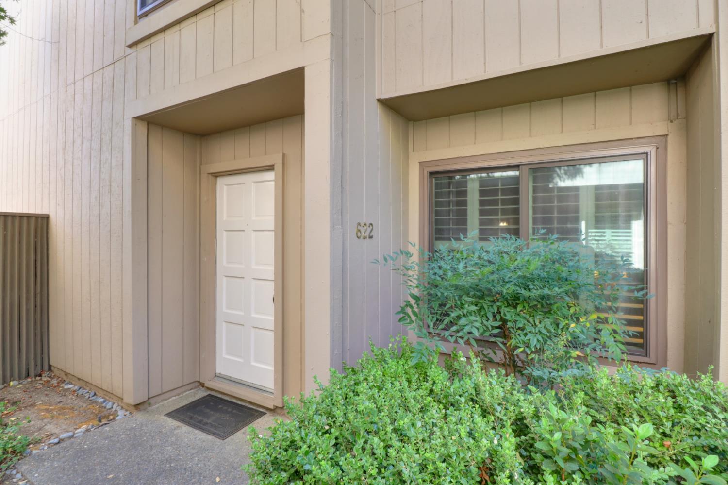 622 Hartnell Place