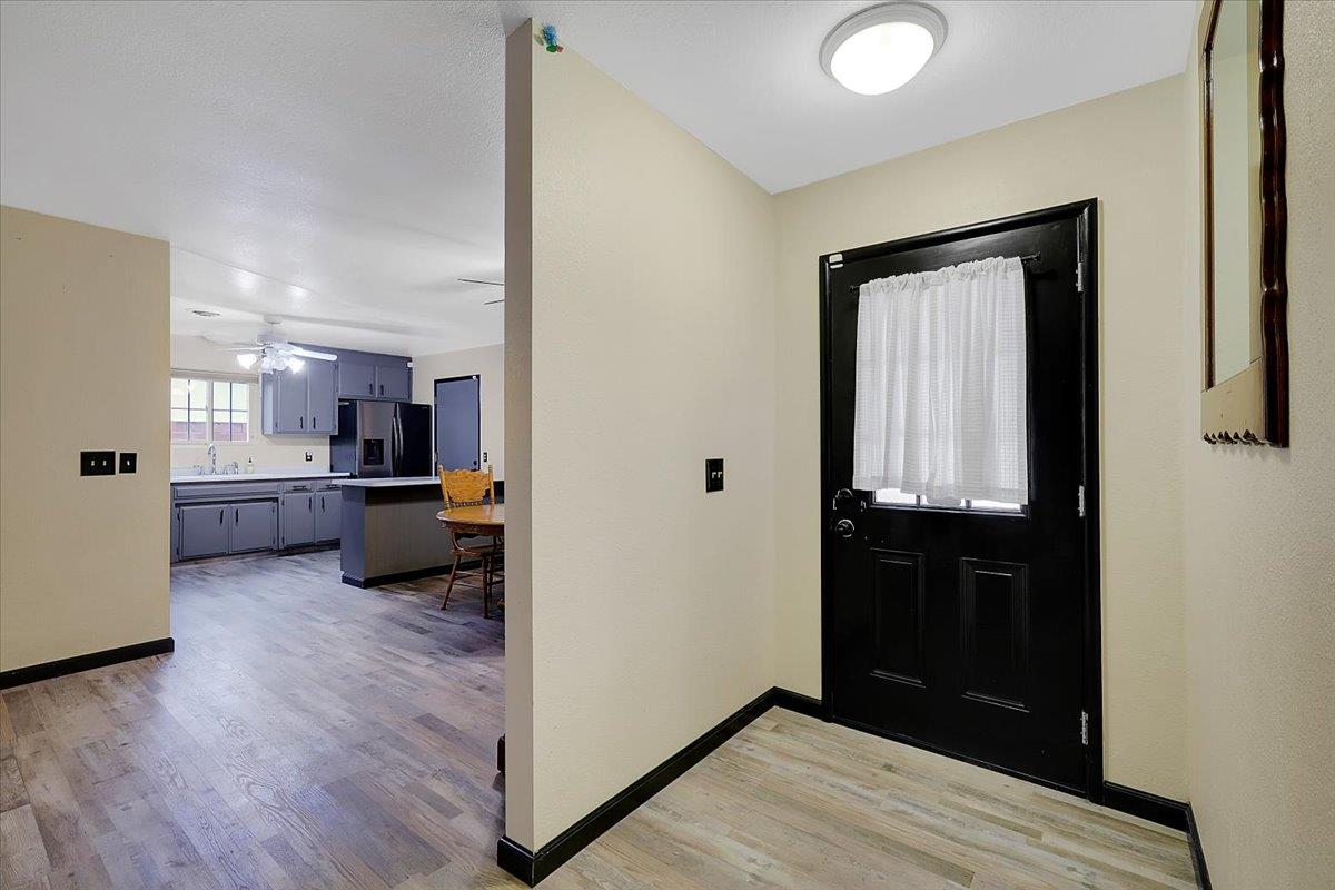 2444 Del Pero Street