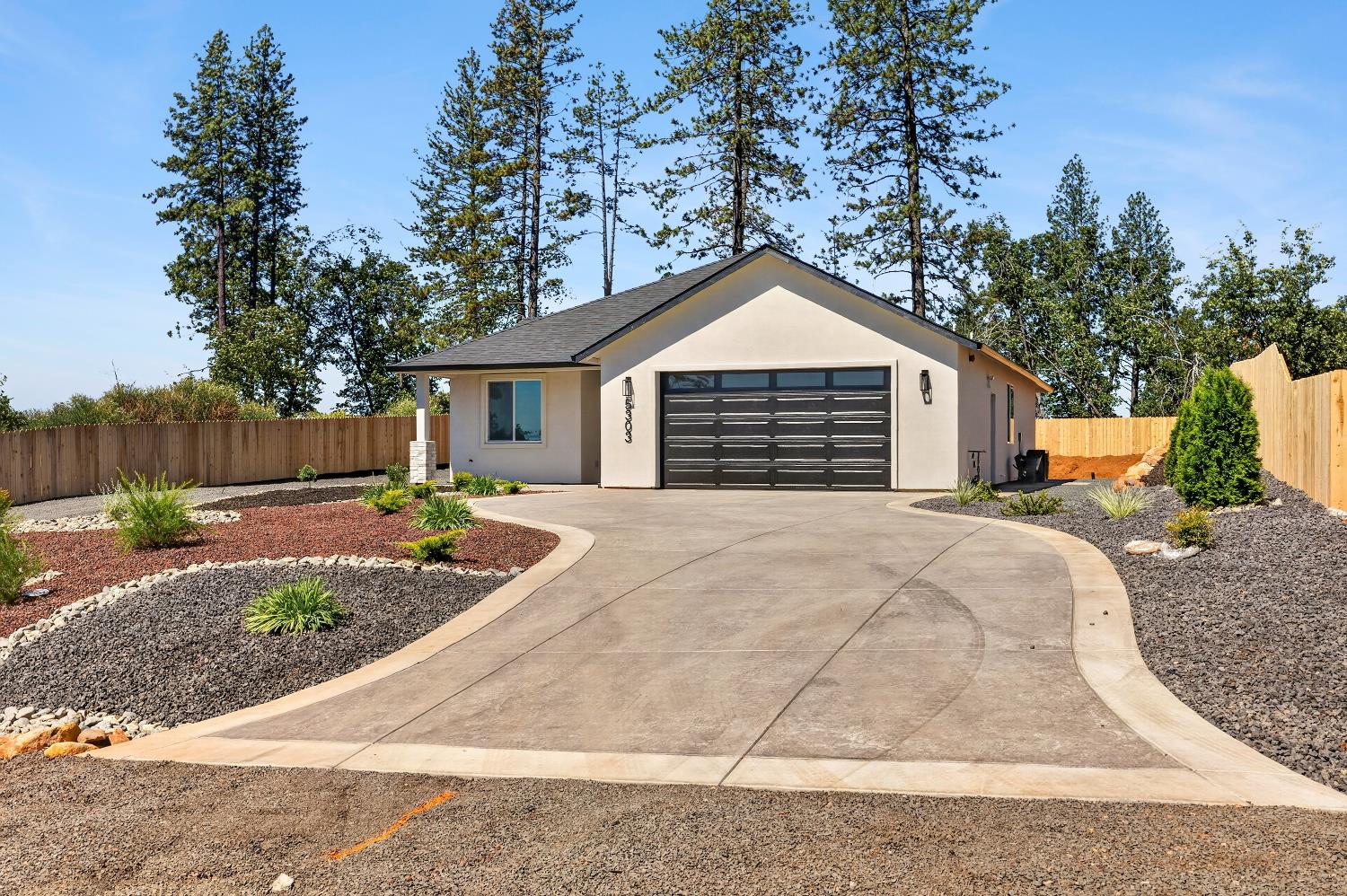 5303 Sawmill Road