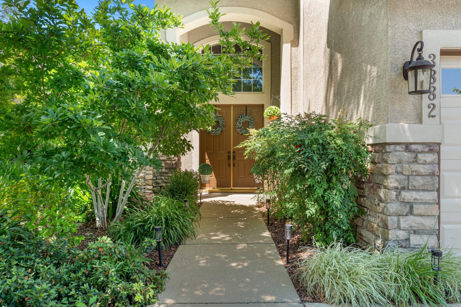 3882 Meadow Wood
