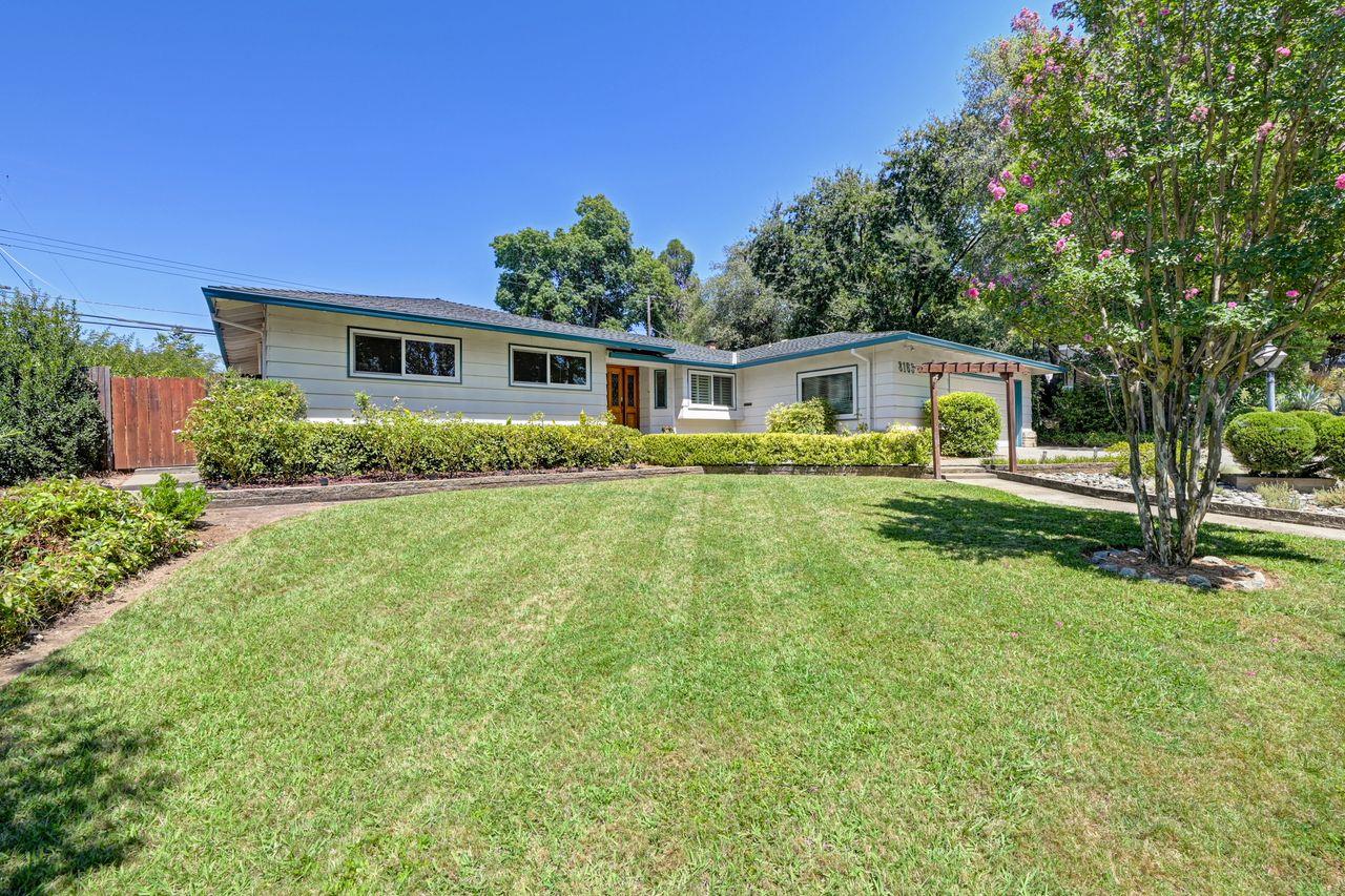 8163 Woodleaf Drive