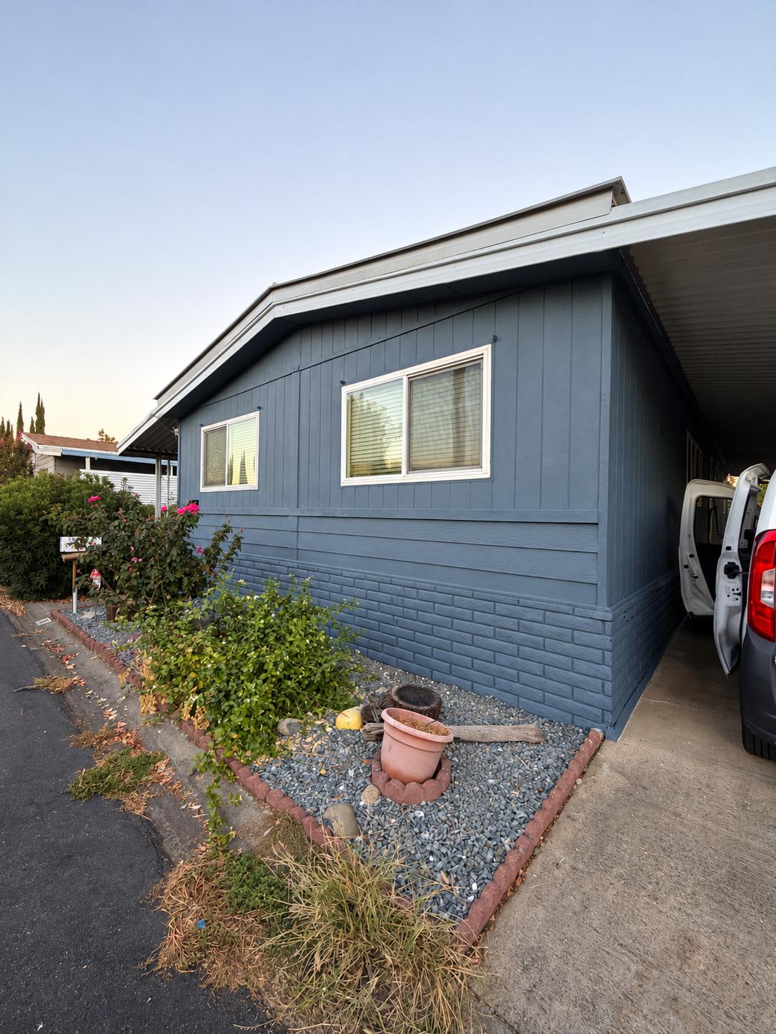 210 Pau Hanna Circle