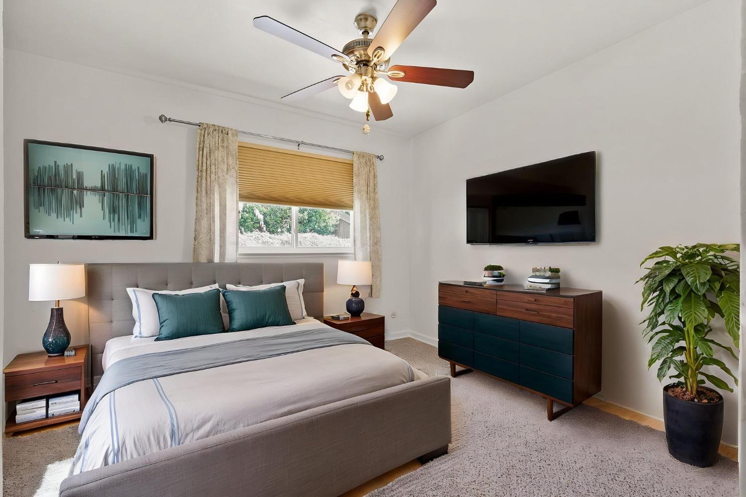 7506 Verdugo Way