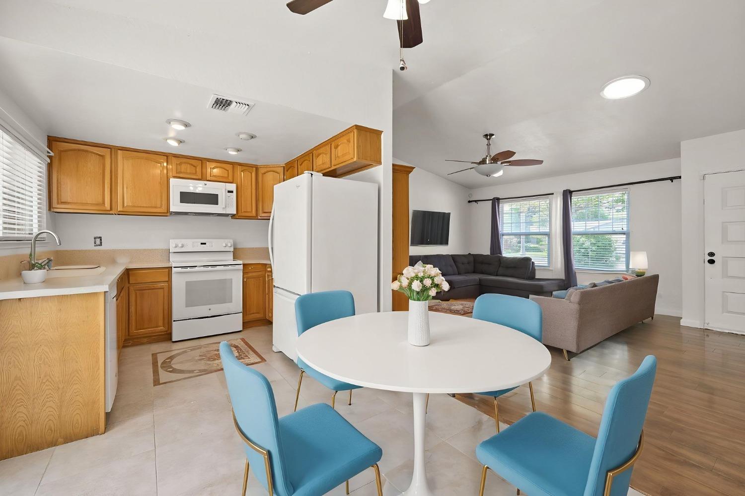 7506 Verdugo Way