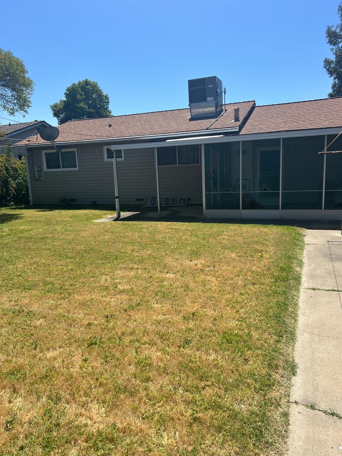 1585 Neihart Avenue