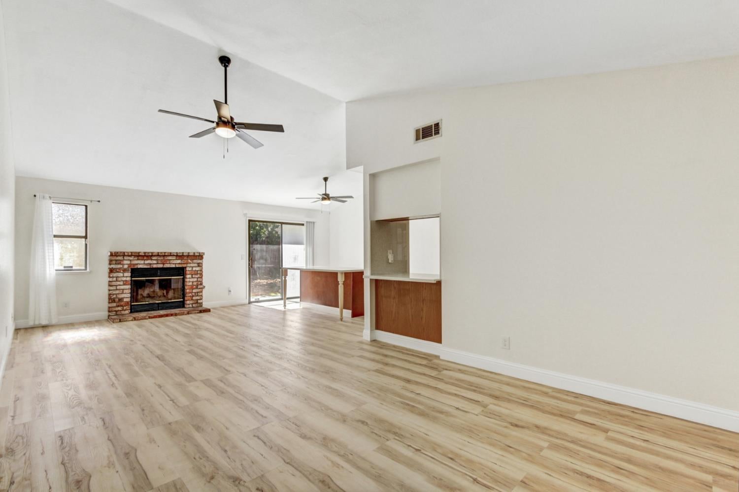 5112 Laguna Park Drive