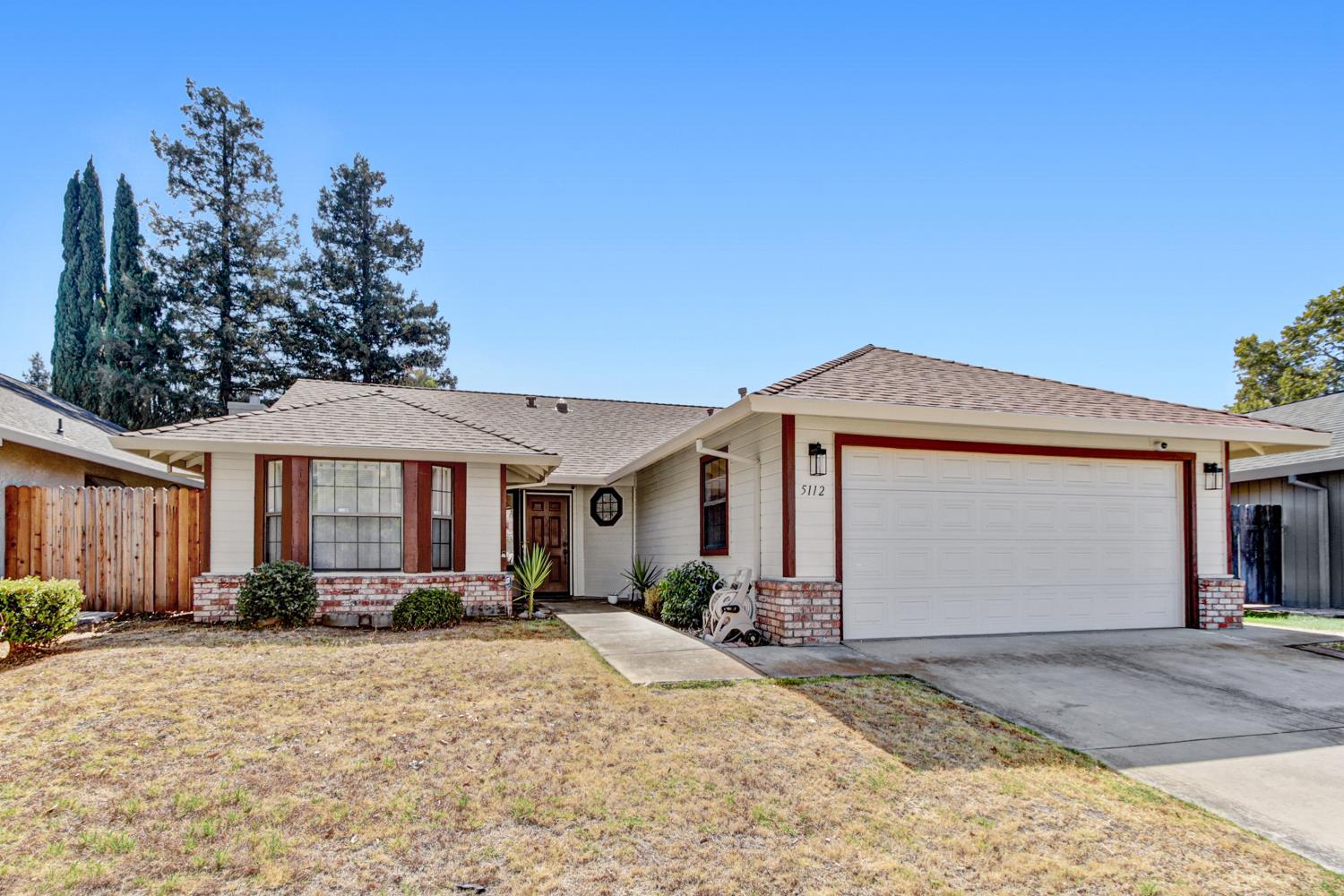5112 Laguna Park Drive