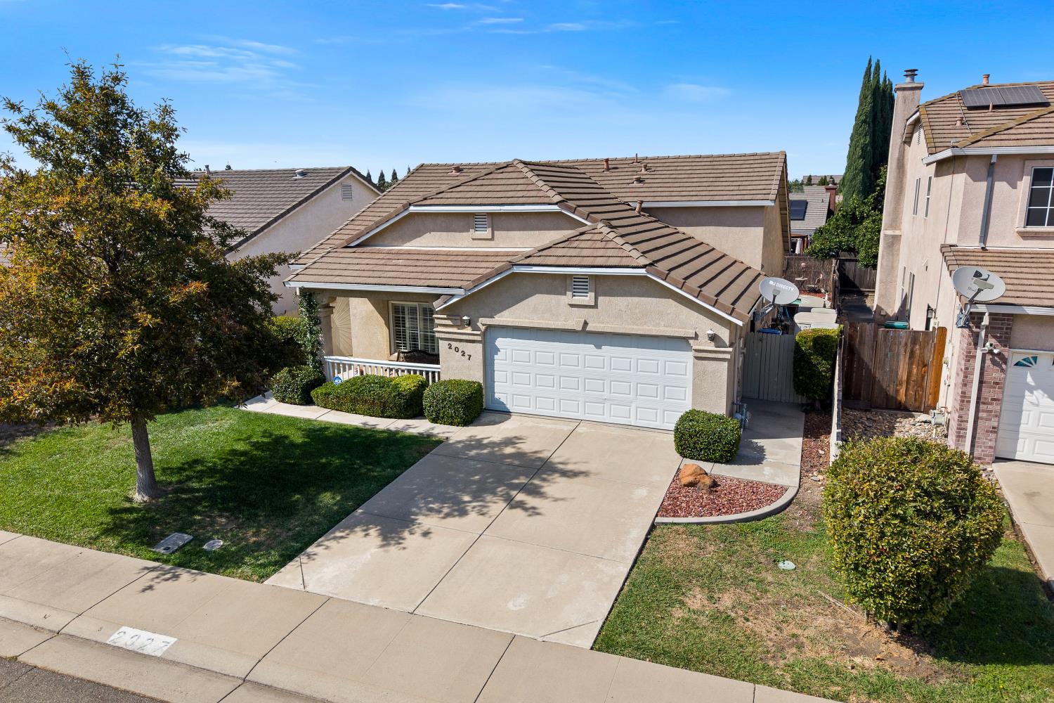 2027 Tennalinde Lane