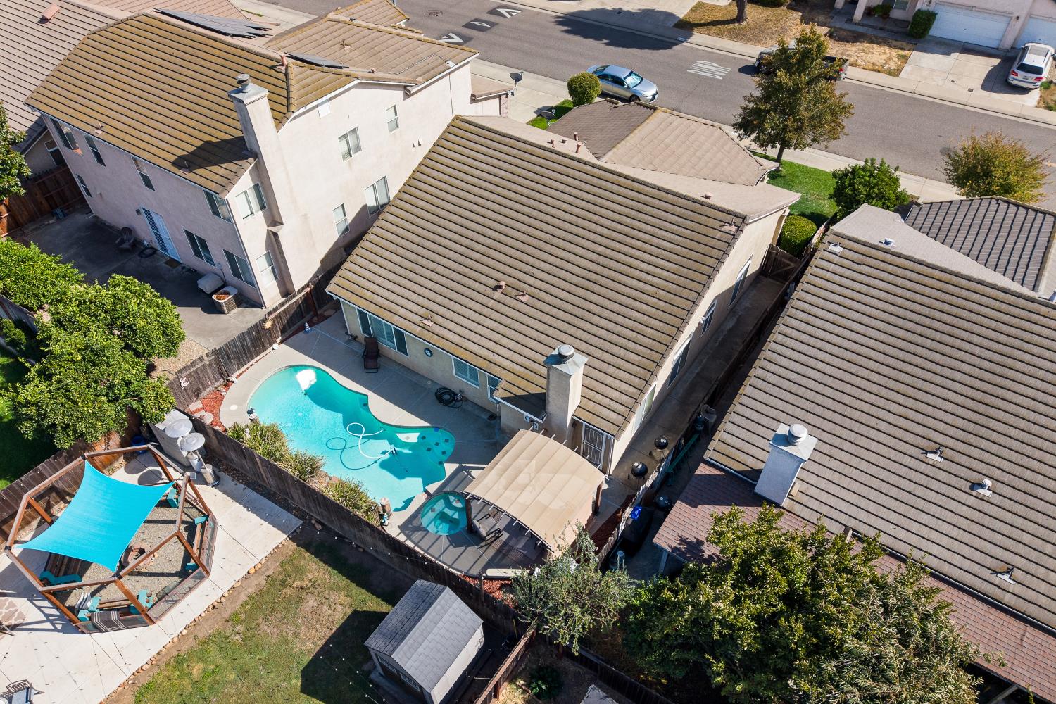 2027 Tennalinde Lane