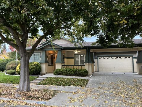 596 Hudson Avenue Oakdale CA 95361