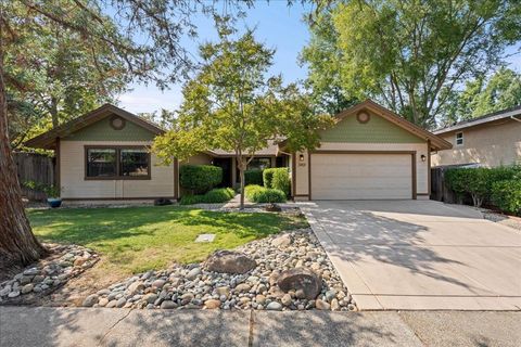 3401 Riverdale Way Carmichael CA 95608