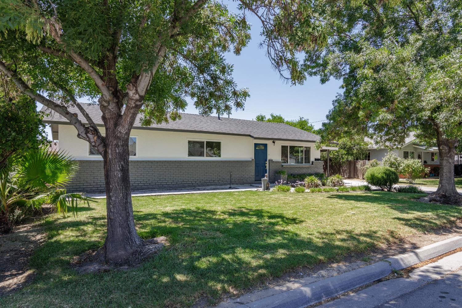 1335 Eucalyptus Avenue