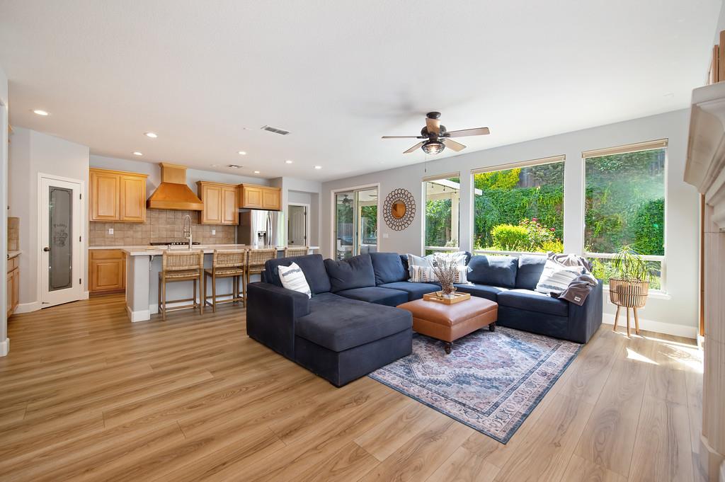3513 Pleasant Creek Drive