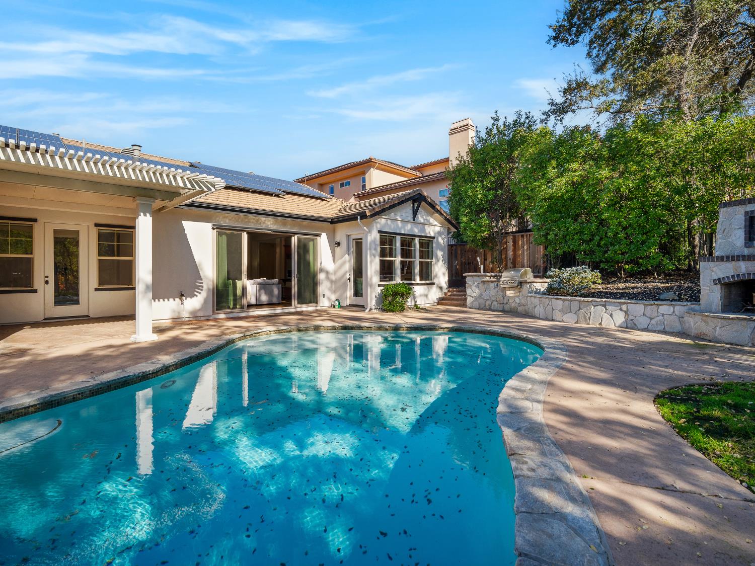 El Dorado Hills, California 95762, United States, 5 Bedrooms Bedrooms, ,3 BathroomsBathrooms,Residential,Active,238378