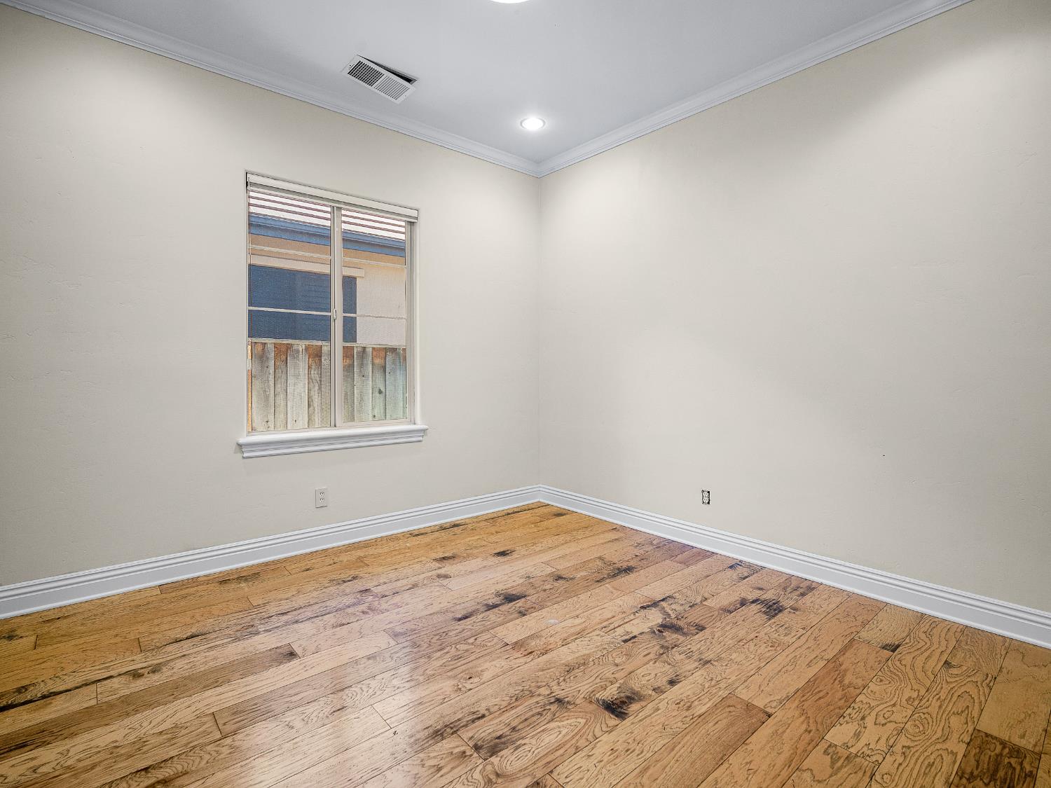 El Dorado Hills, California 95762, United States, 5 Bedrooms Bedrooms, ,3 BathroomsBathrooms,Residential,Active,238378