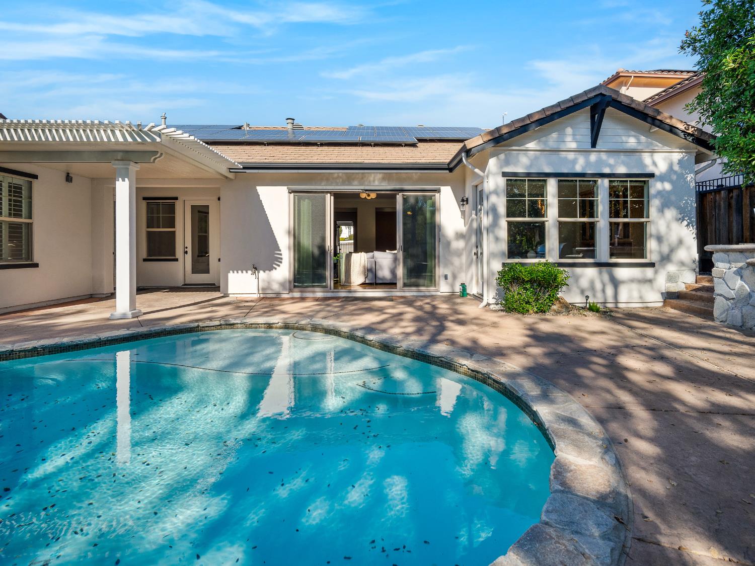 El Dorado Hills, California 95762, United States, 5 Bedrooms Bedrooms, ,3 BathroomsBathrooms,Residential,Active,238378