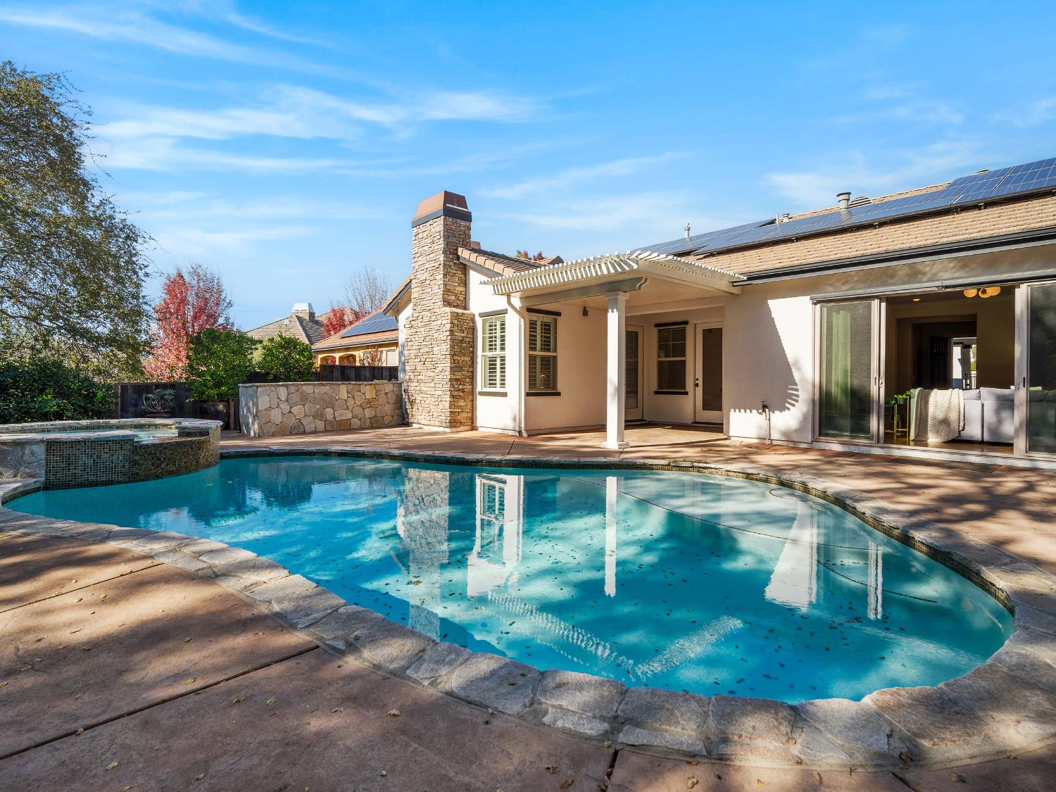 El Dorado Hills, California 95762, United States, 5 Bedrooms Bedrooms, ,3 BathroomsBathrooms,Residential,Active,238378