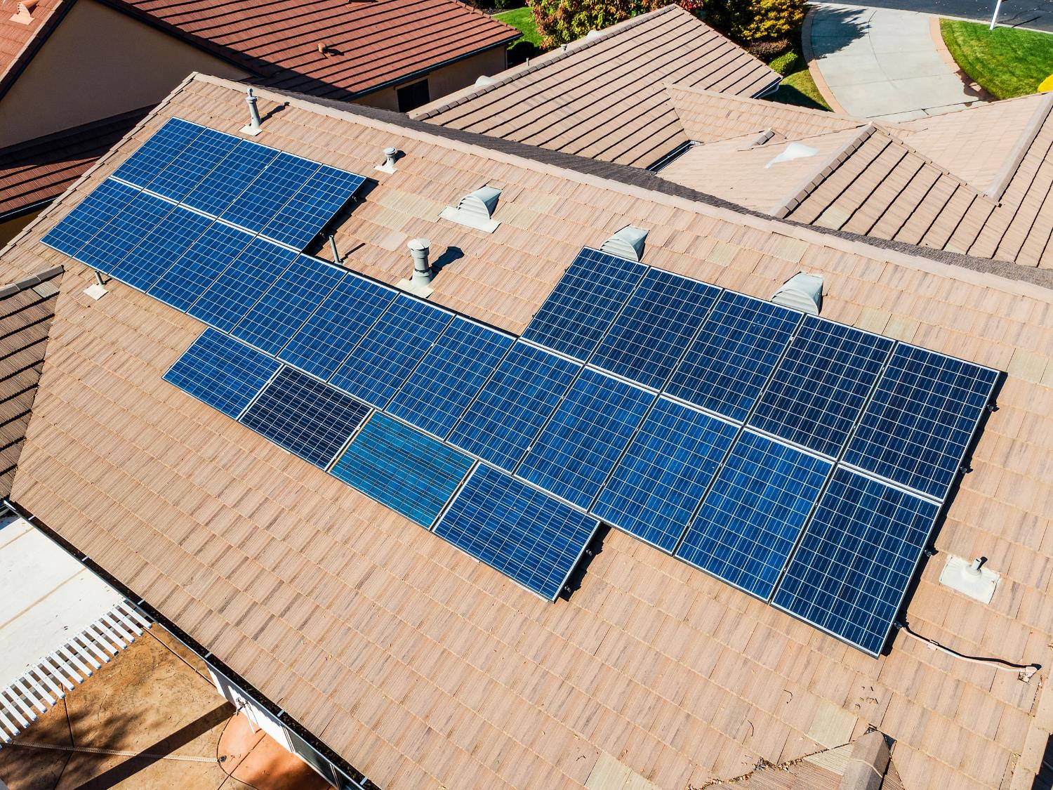 El Dorado Hills, California 95762, United States, 5 Bedrooms Bedrooms, ,3 BathroomsBathrooms,Residential,Active,238378