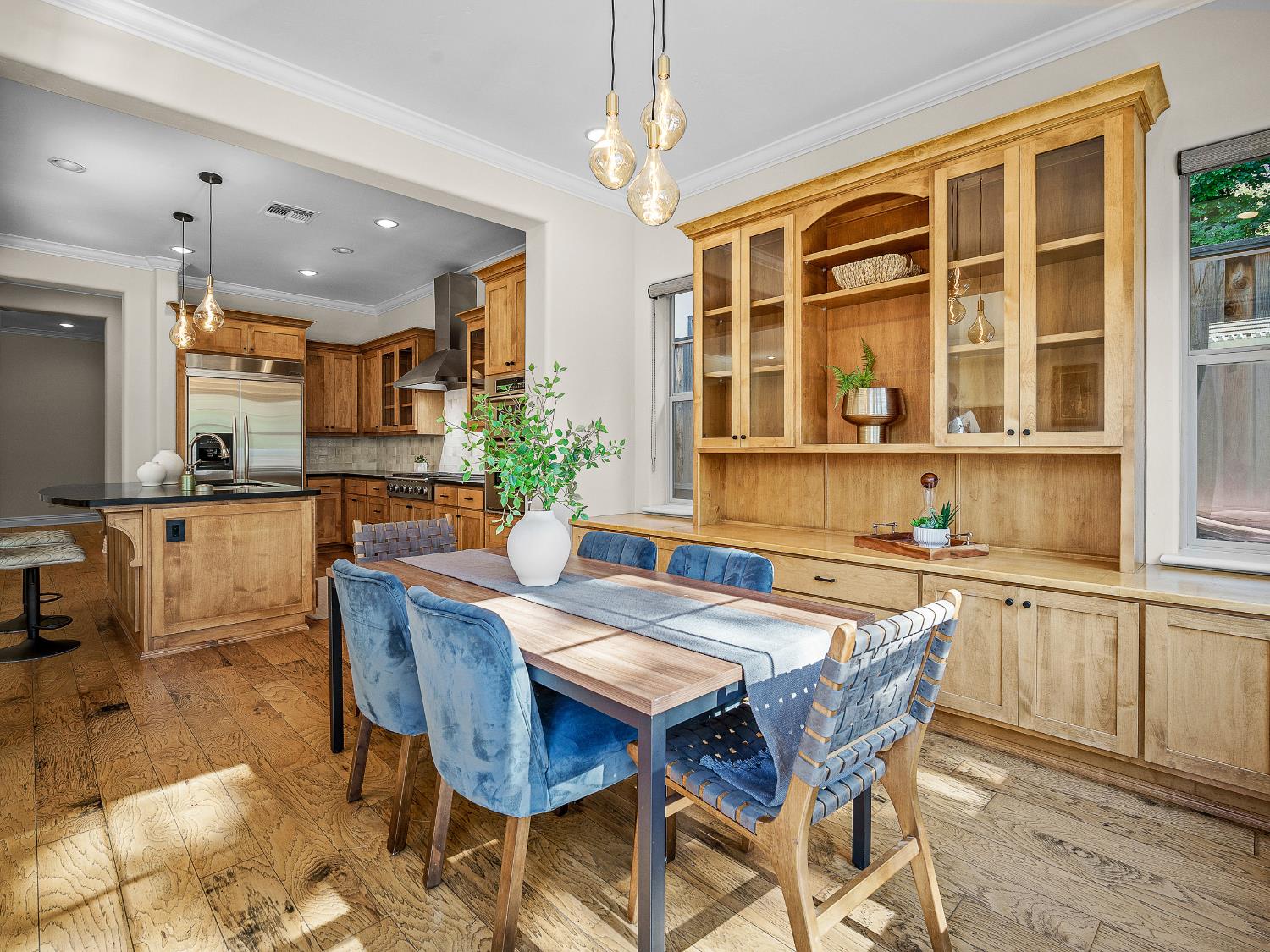 El Dorado Hills, California 95762, United States, 5 Bedrooms Bedrooms, ,3 BathroomsBathrooms,Residential,Active,238378