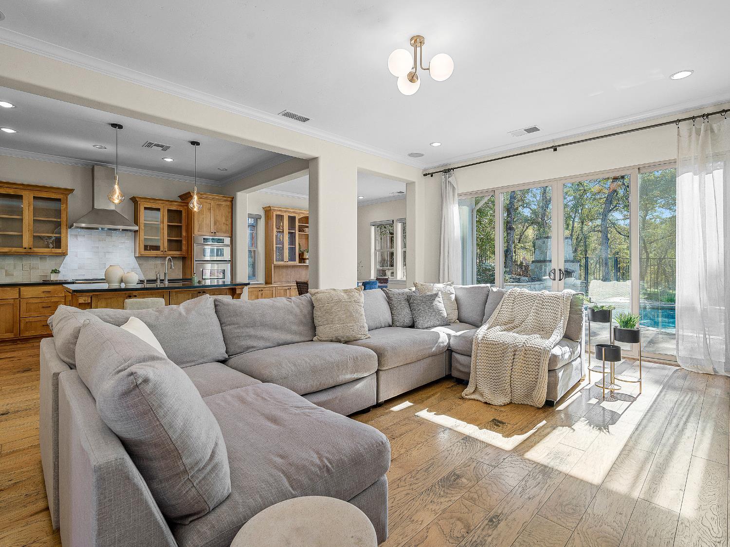 El Dorado Hills, California 95762, United States, 5 Bedrooms Bedrooms, ,3 BathroomsBathrooms,Residential,Active,238378