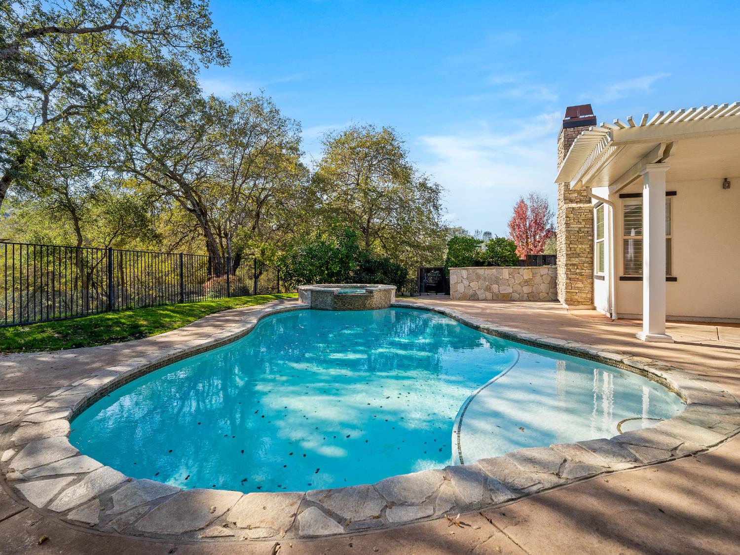 El Dorado Hills, California 95762, United States, 5 Bedrooms Bedrooms, ,3 BathroomsBathrooms,Residential,Active,238378