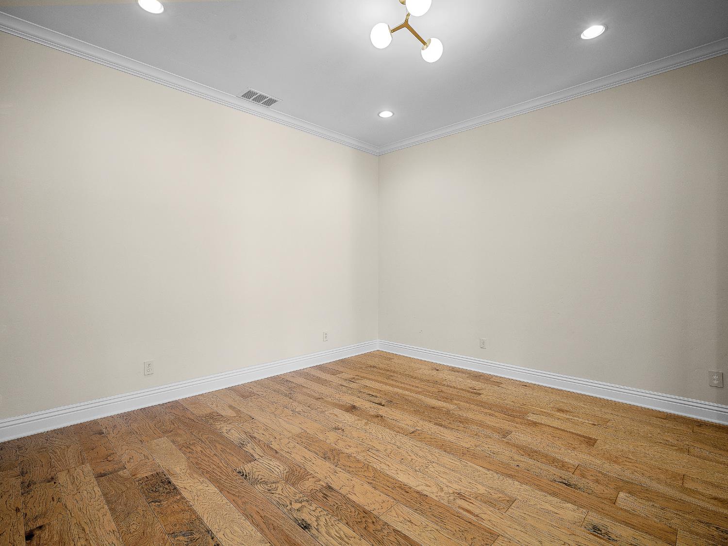 El Dorado Hills, California 95762, United States, 5 Bedrooms Bedrooms, ,3 BathroomsBathrooms,Residential,Active,238378