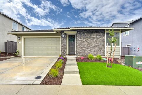 MLS: 225032138