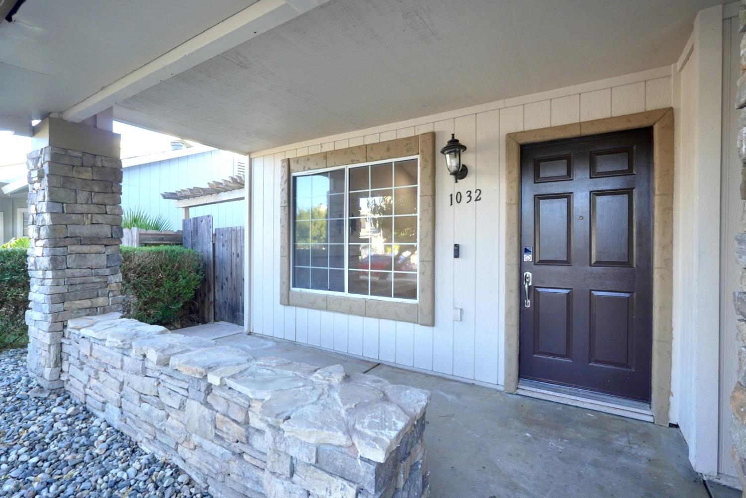1032 Carpinteria Drive