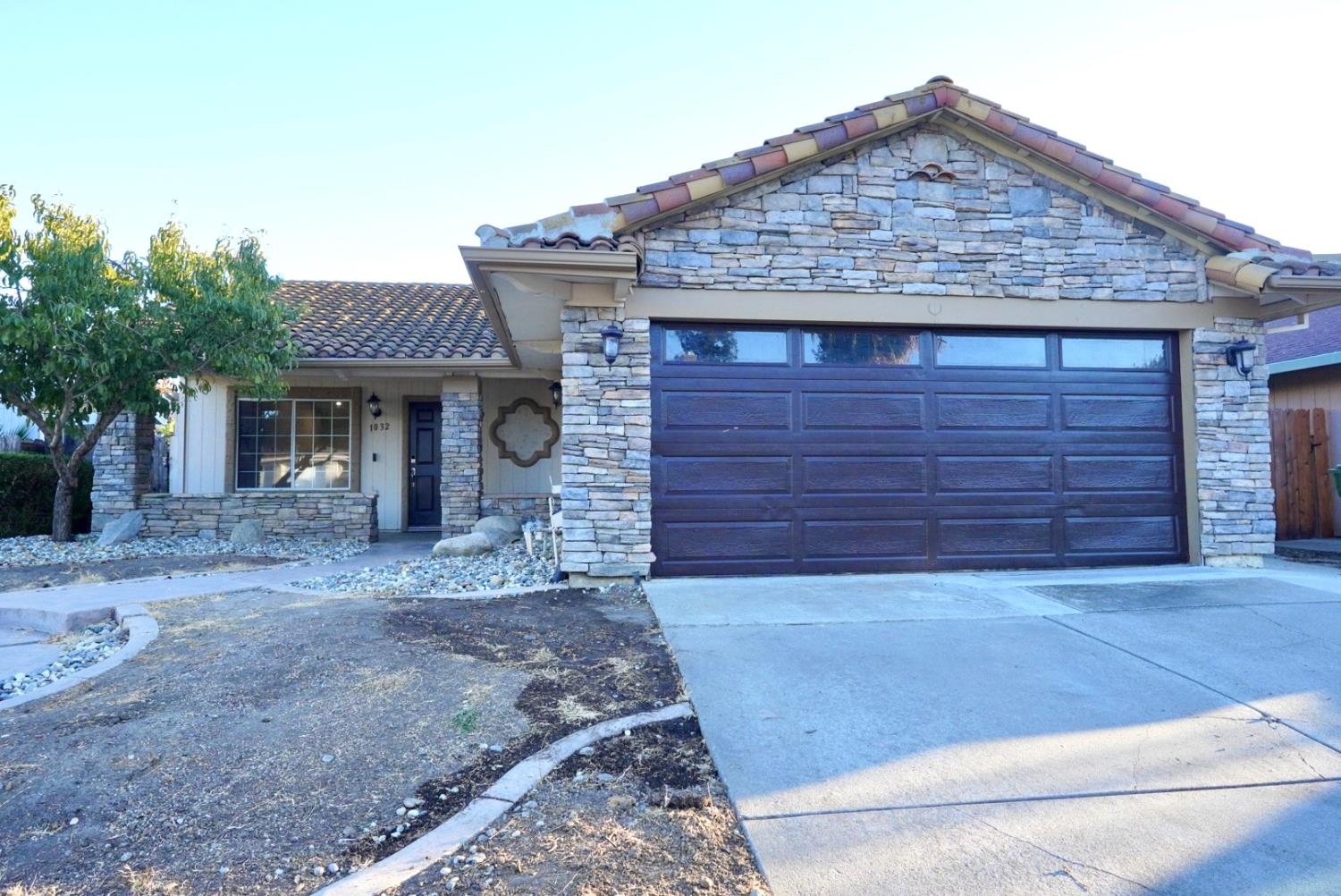 1032 Carpinteria Drive