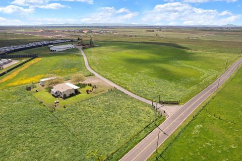 MLS: 225037400