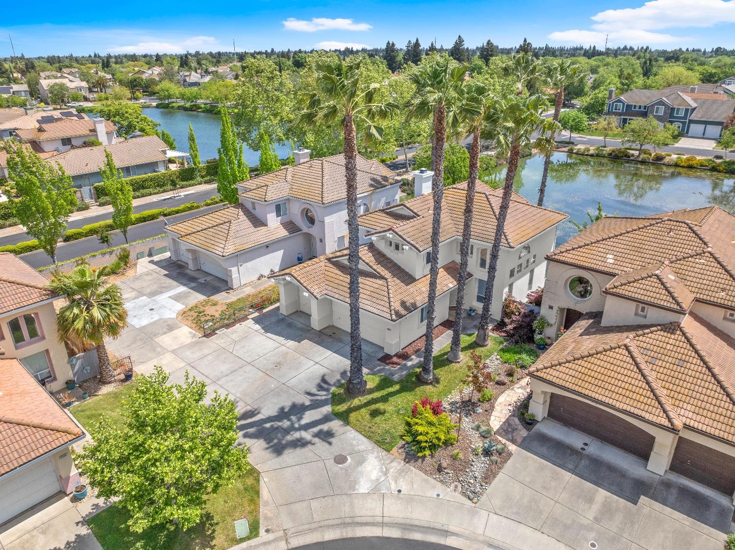 3617 W Island Court