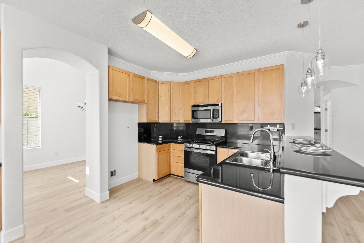 3617 W Island Court