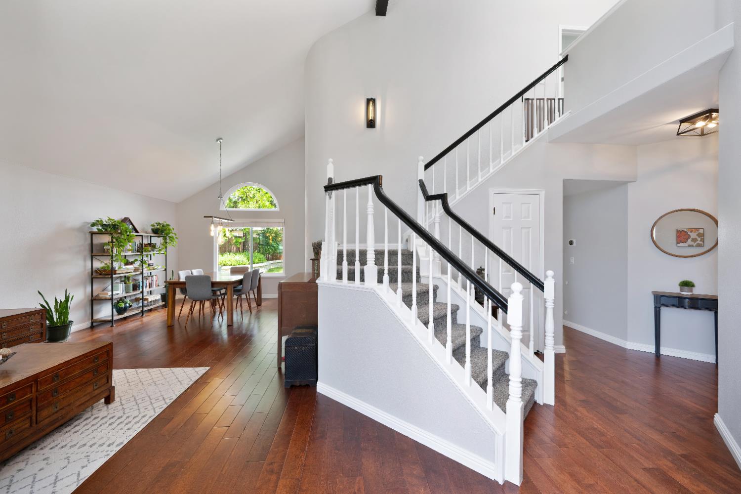 8961 White Star Way