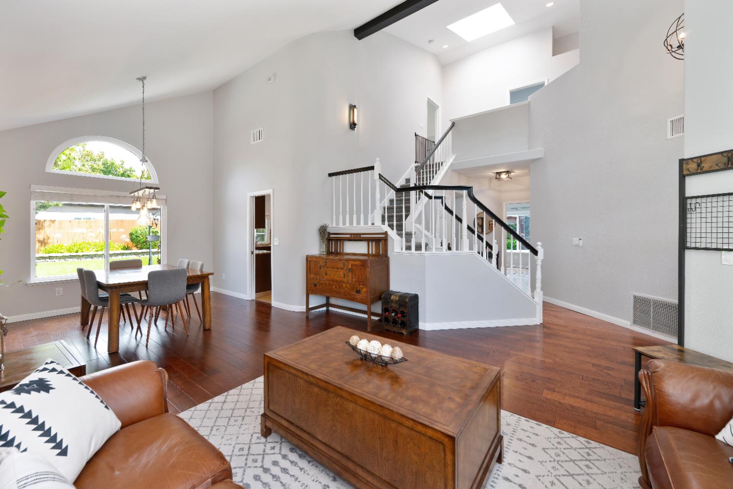 8961 White Star Way