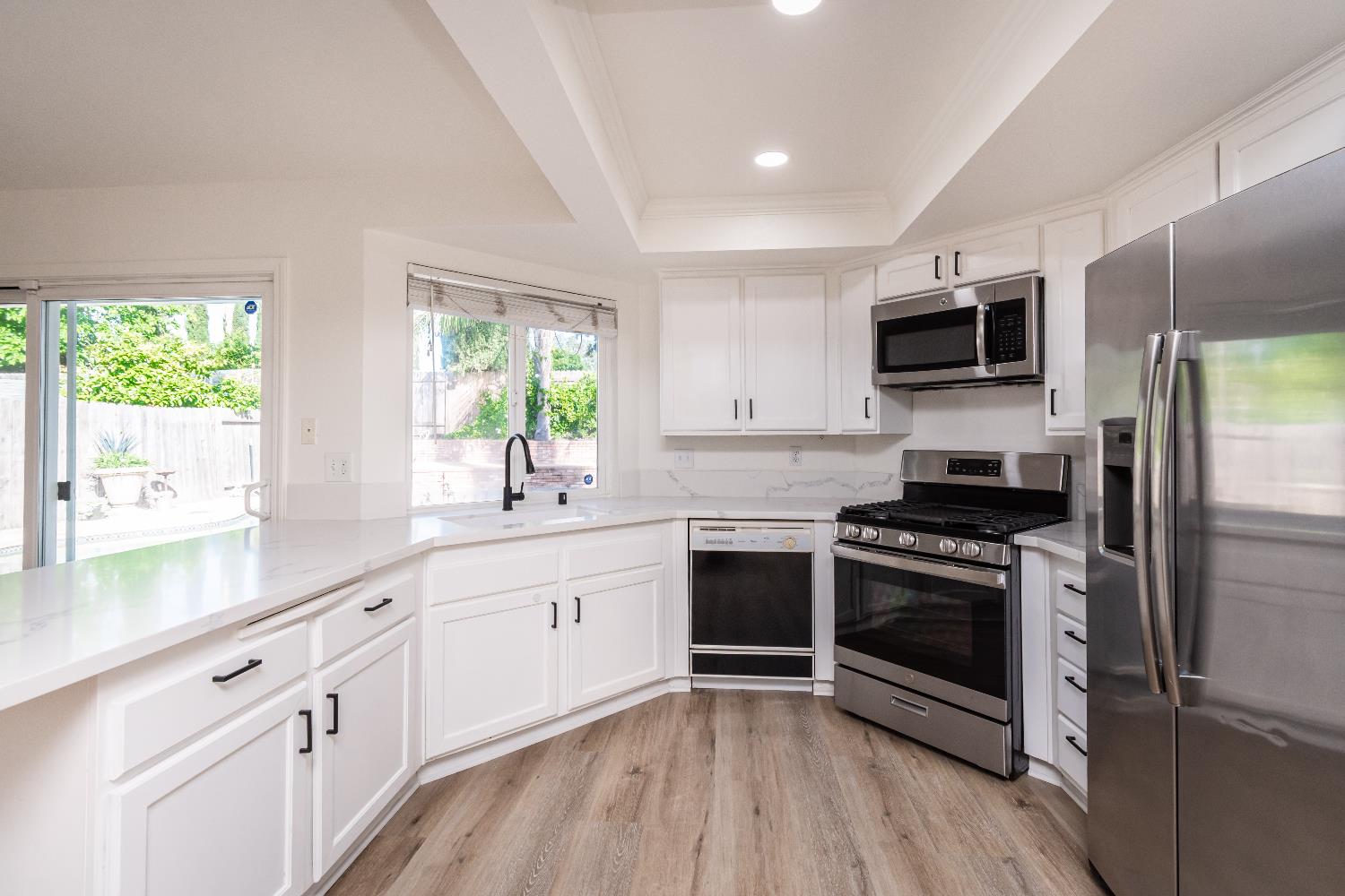 8219 Majestic Oak Way