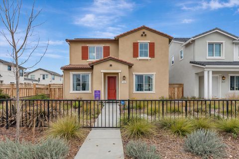 616 Whitewater Way West Sacramento CA 95605