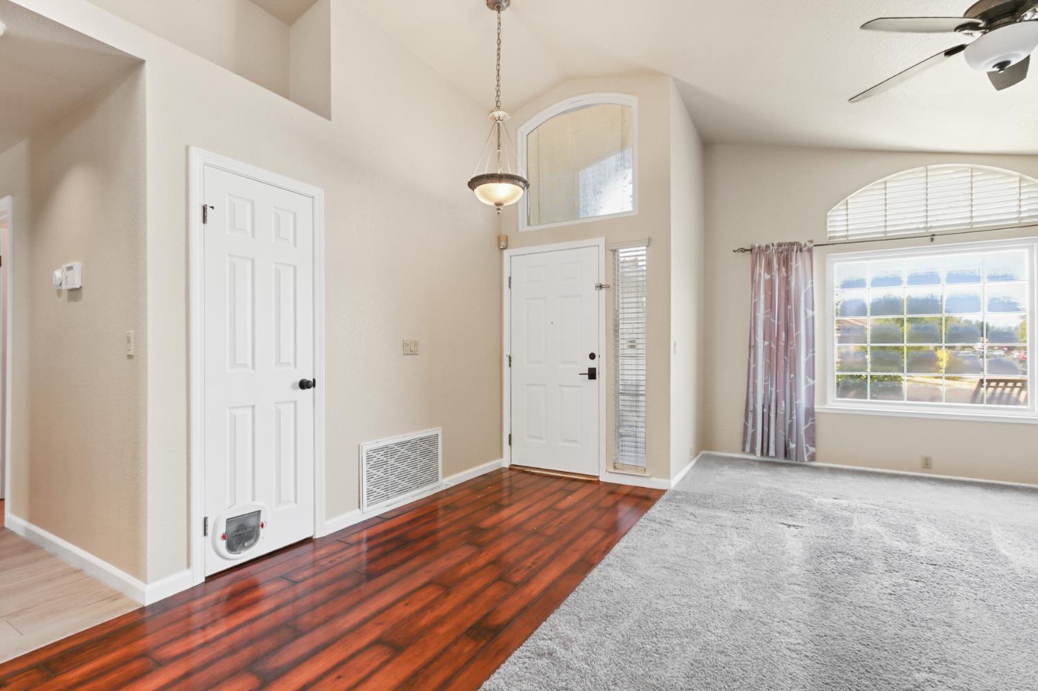 8181 Marion Oaks Court