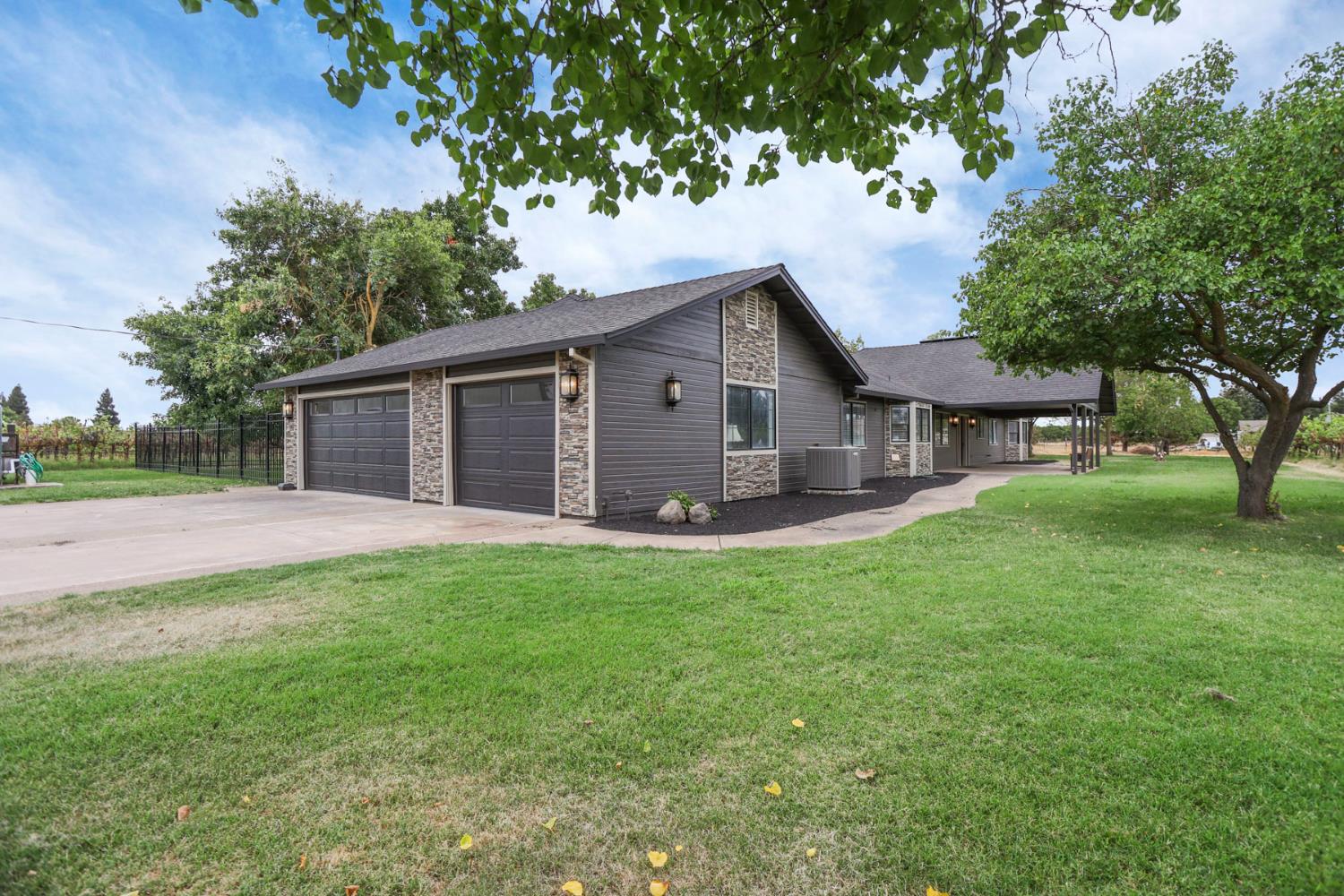 11700 E mayers
