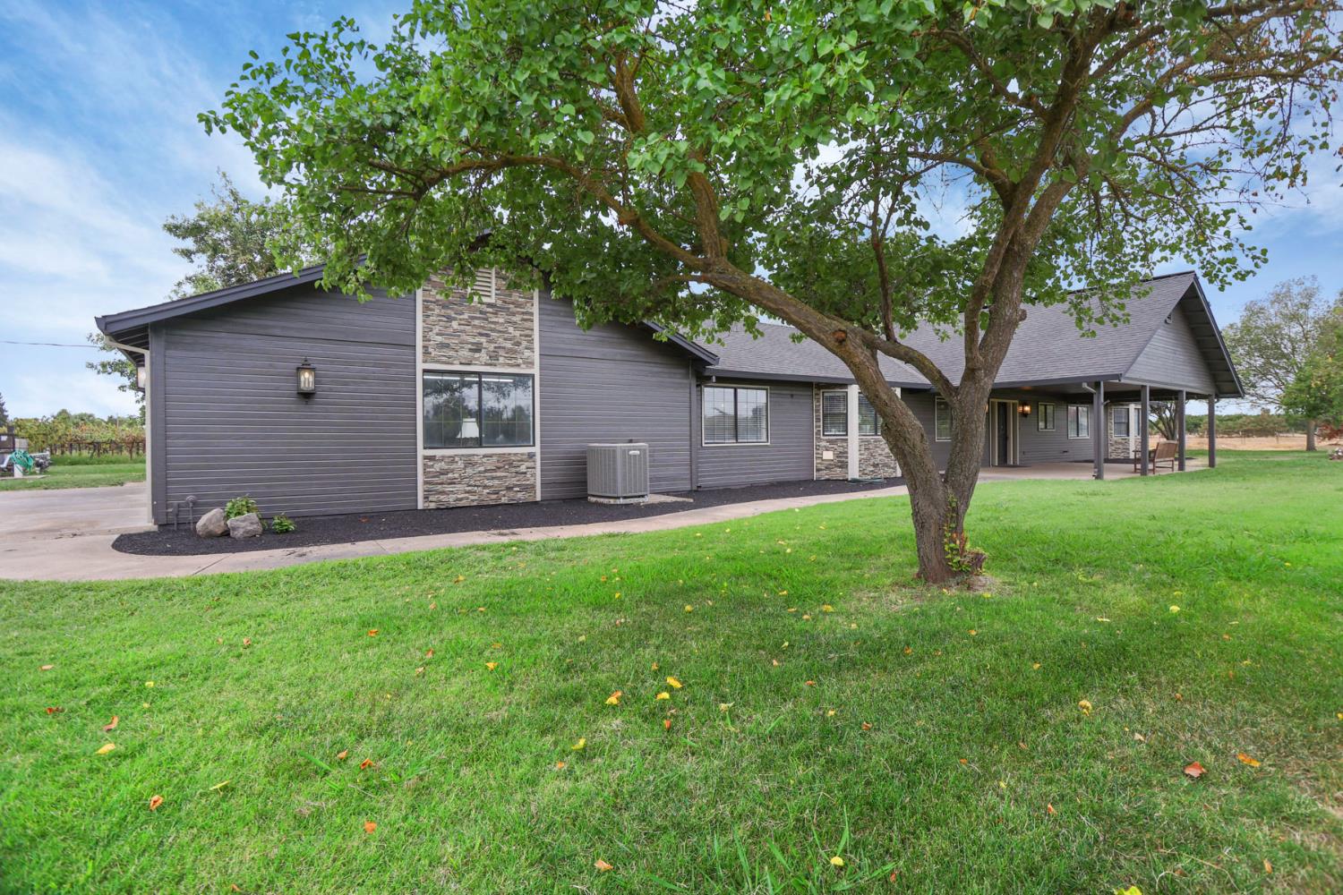 11700 E mayers