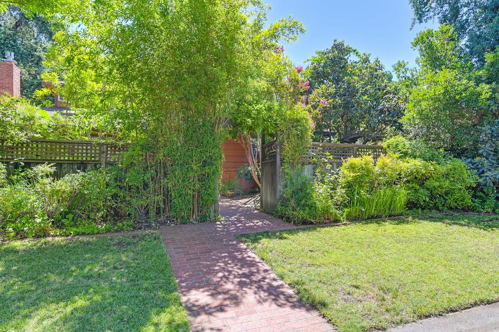 27413 Meadowbrook Drive