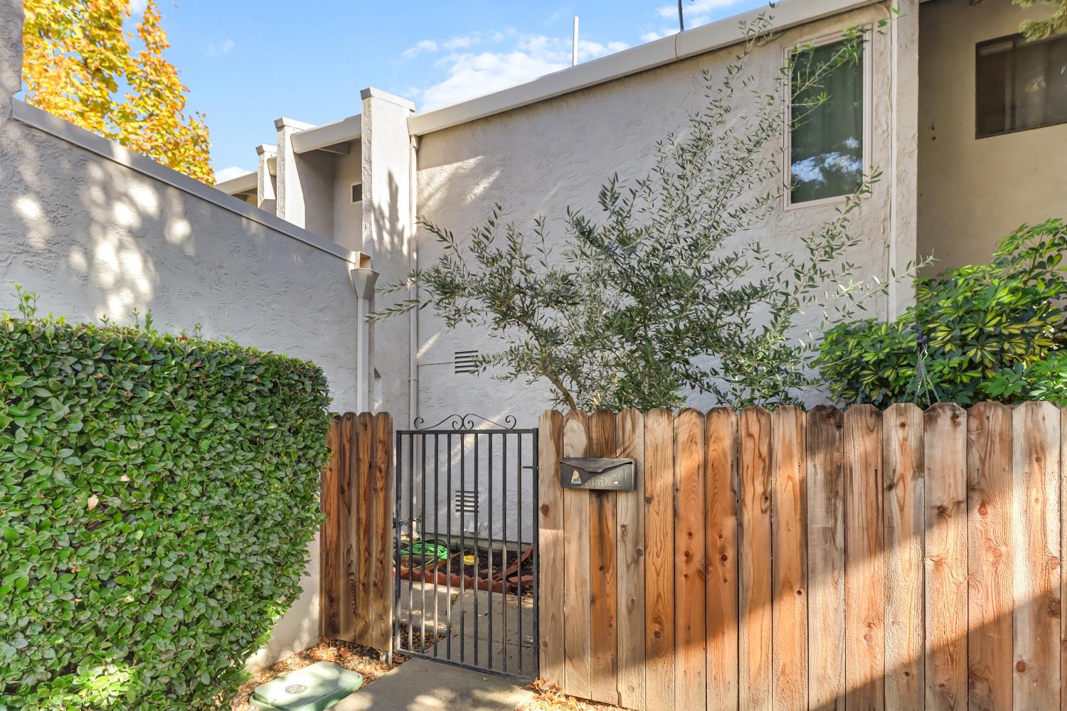 3215 Bermuda Avenue 3