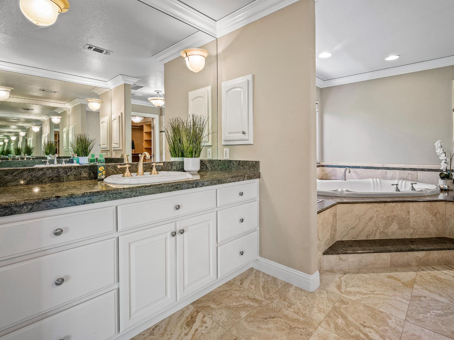 El Dorado Hills, California 95762, United States, 4 Bedrooms Bedrooms, ,4 BathroomsBathrooms,Residential,Active,198806