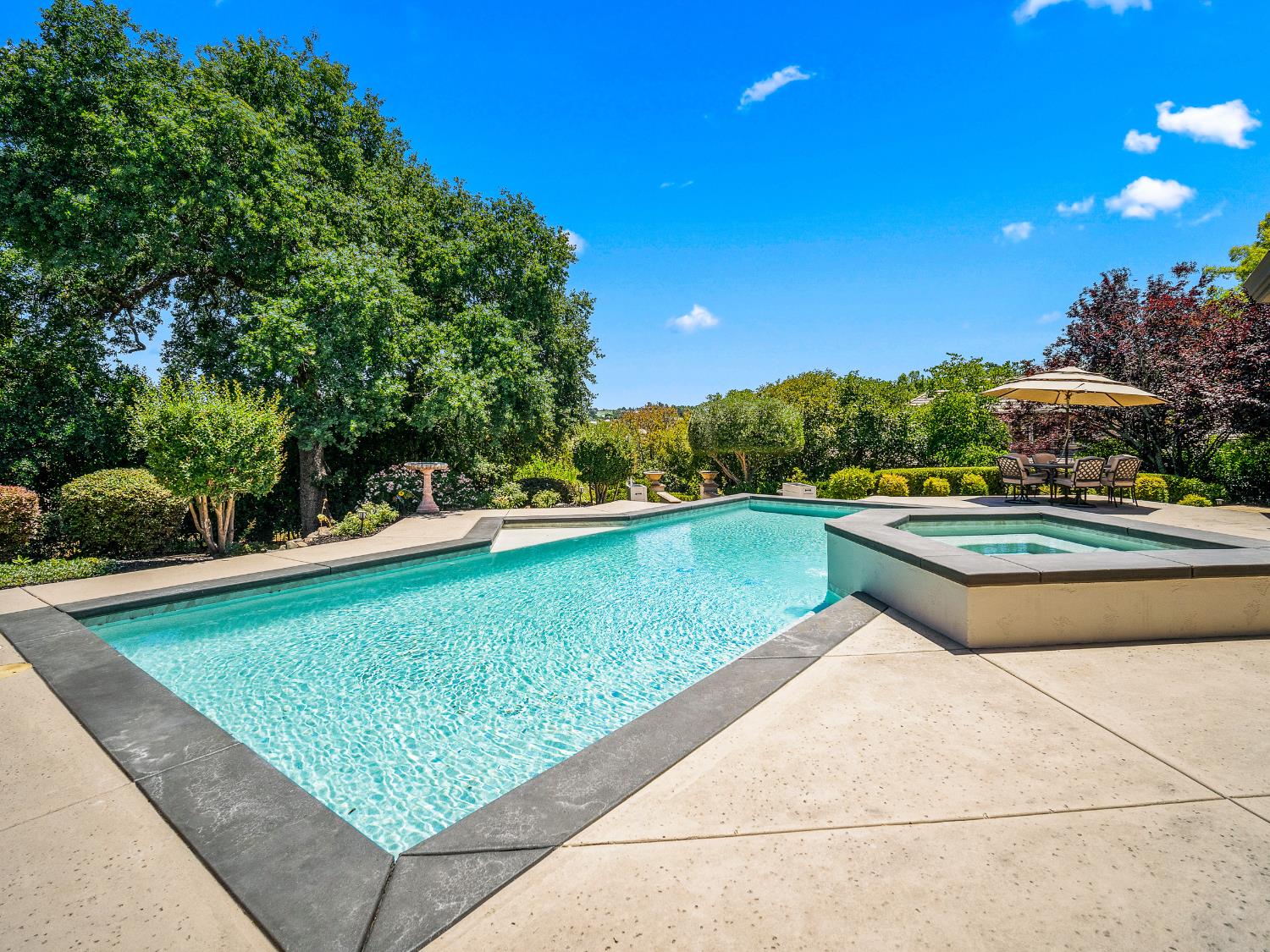 El Dorado Hills, California 95762, United States, 4 Bedrooms Bedrooms, ,4 BathroomsBathrooms,Residential,Active,198806