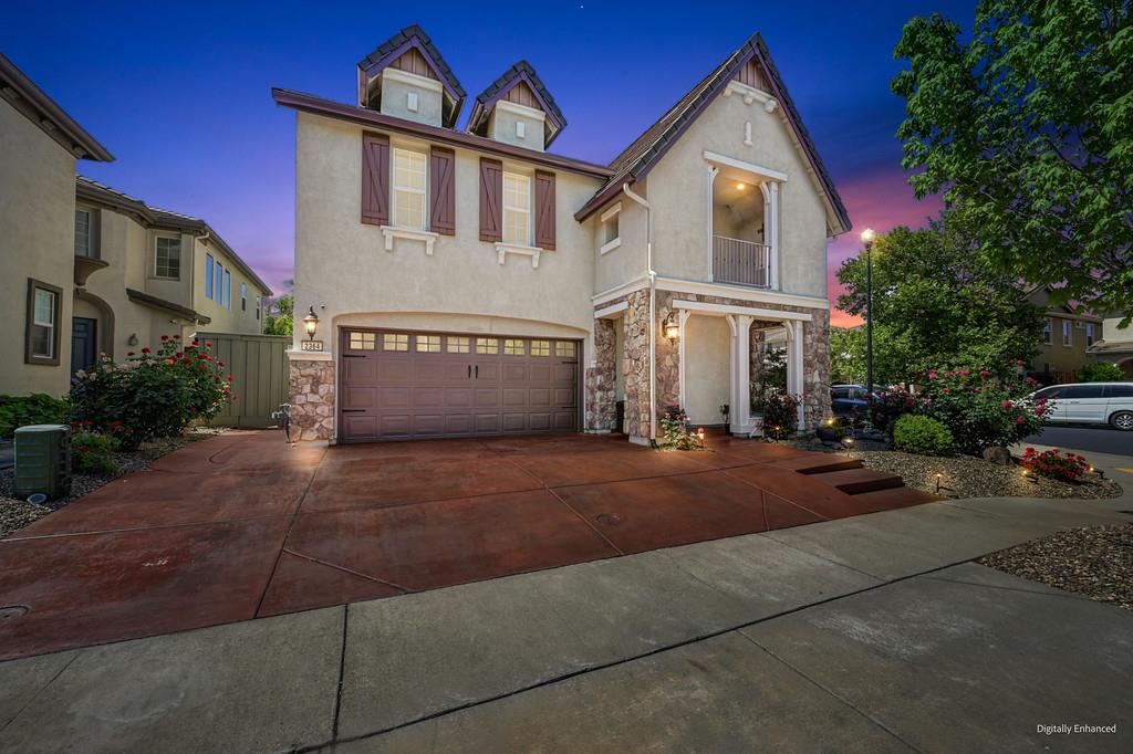 2364 Kinsella Way