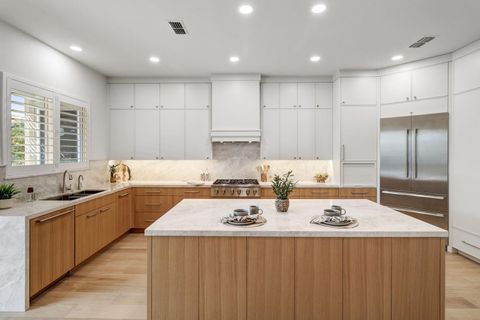 2701 Robinson Creek Lane Elk Grove CA 95758