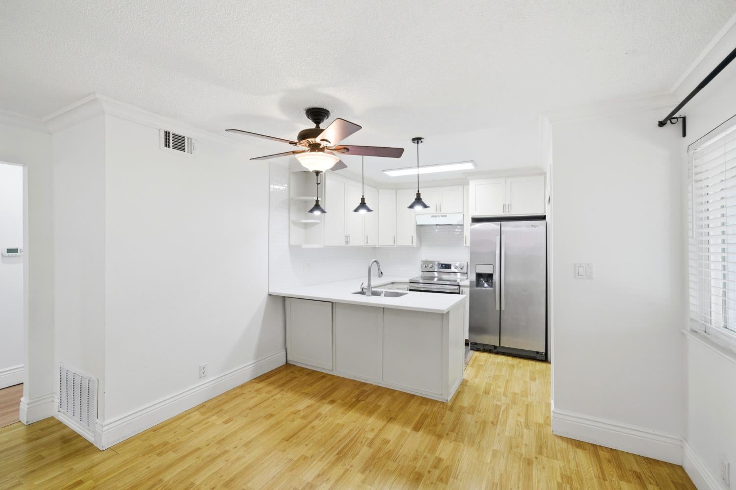 10819 Coloma Road 1