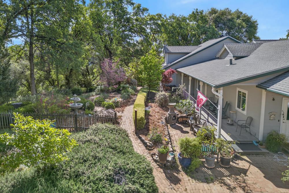 1760 Red Fox Road