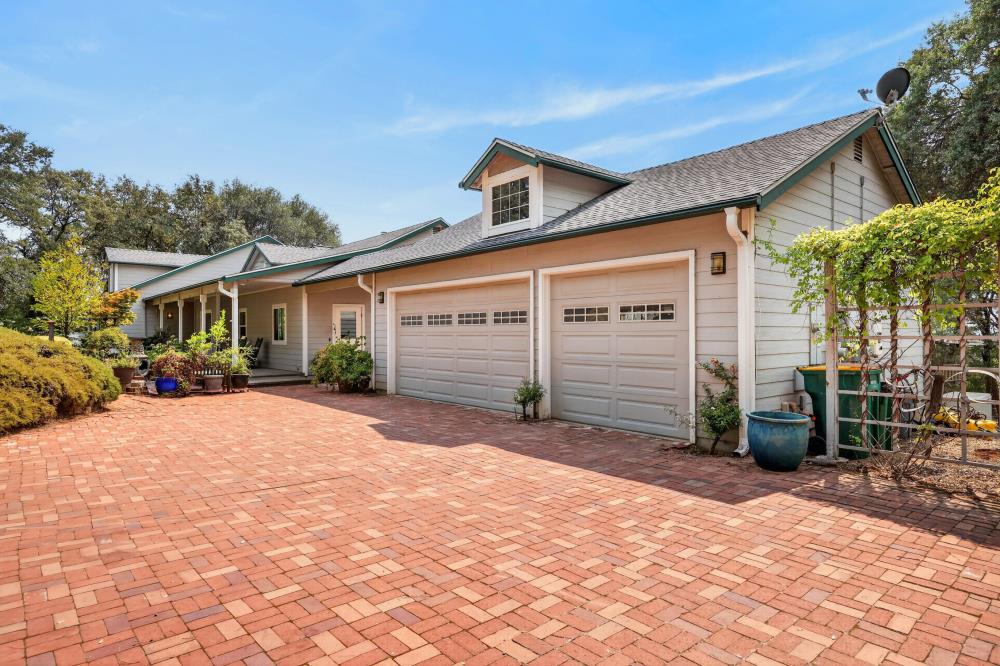 1760 Red Fox Road
